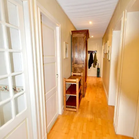 - Cozy 2-bedroom - Balcony - 6 People Μπιαρίτζ